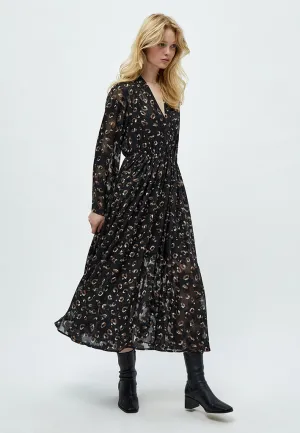 Hilma Gigi Maxi Dress - Black Print