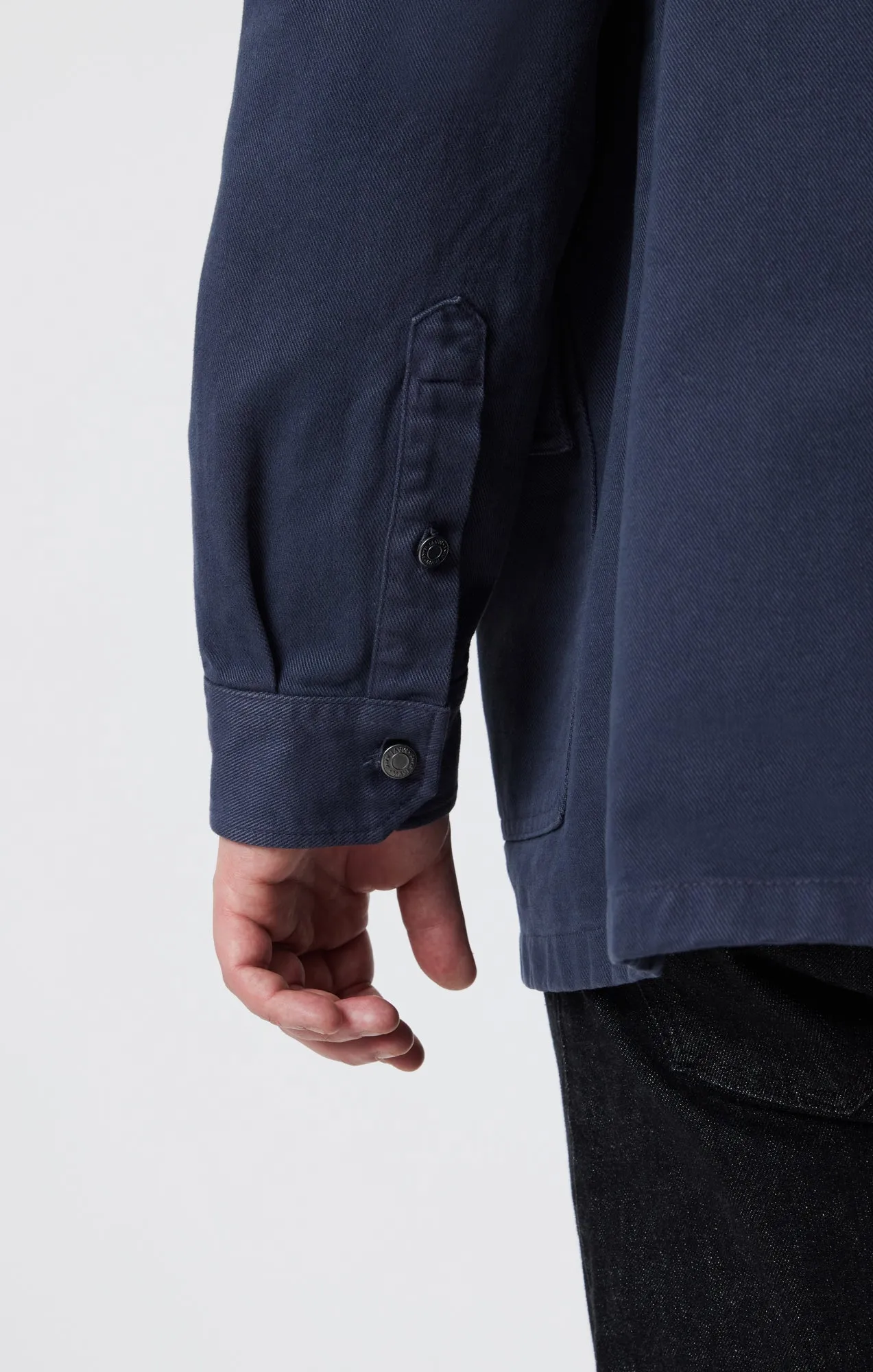 MULTI-POCKET JACKET IN DARK SHADOW