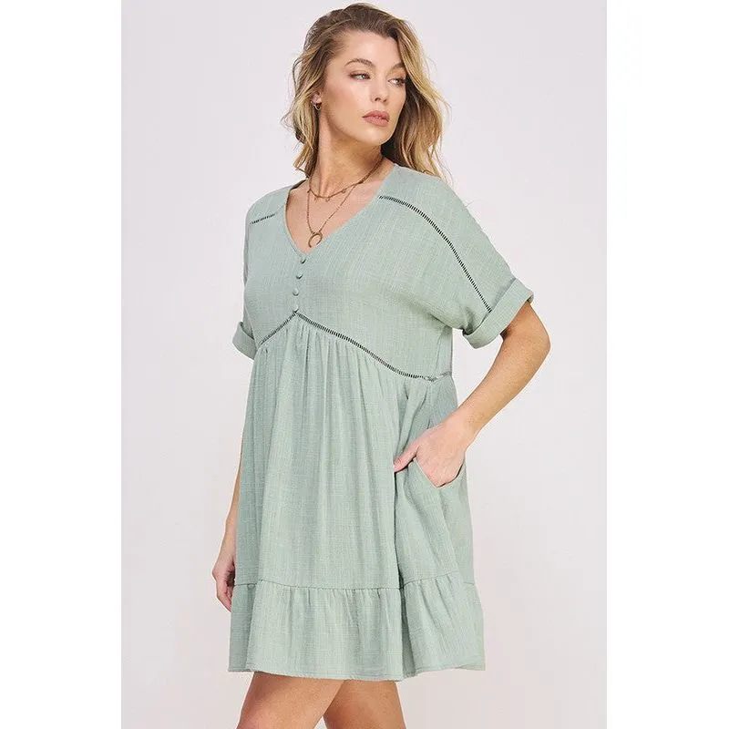 PLUS SIZE SHORT SLV BUTTON DOWN V-NECK SHORT DRESS