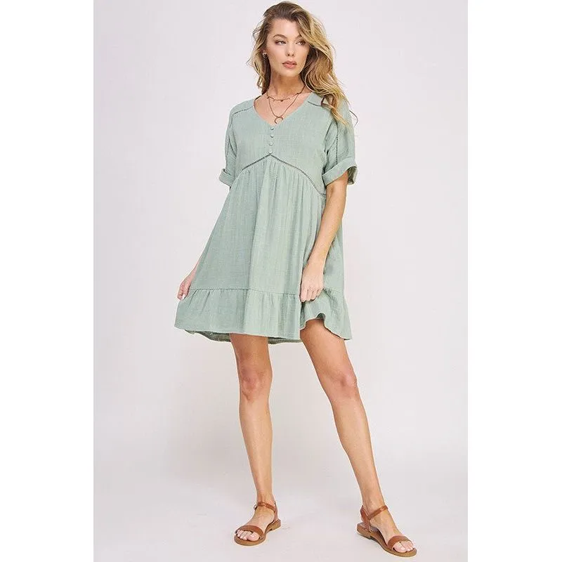 PLUS SIZE SHORT SLV BUTTON DOWN V-NECK SHORT DRESS