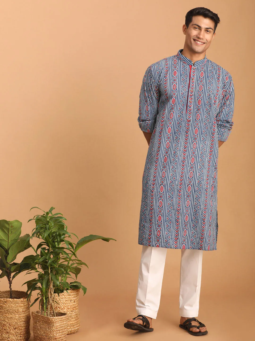 Vastramay Men's Indigo Printed Kurta Set